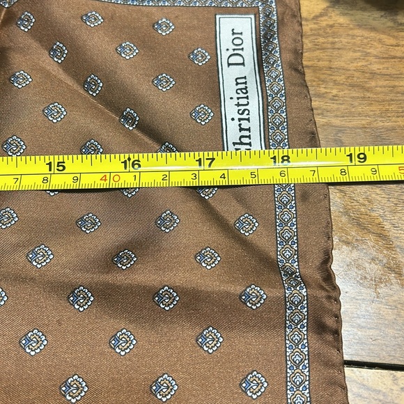 Christian Dior all silk - Picture 6 of 10